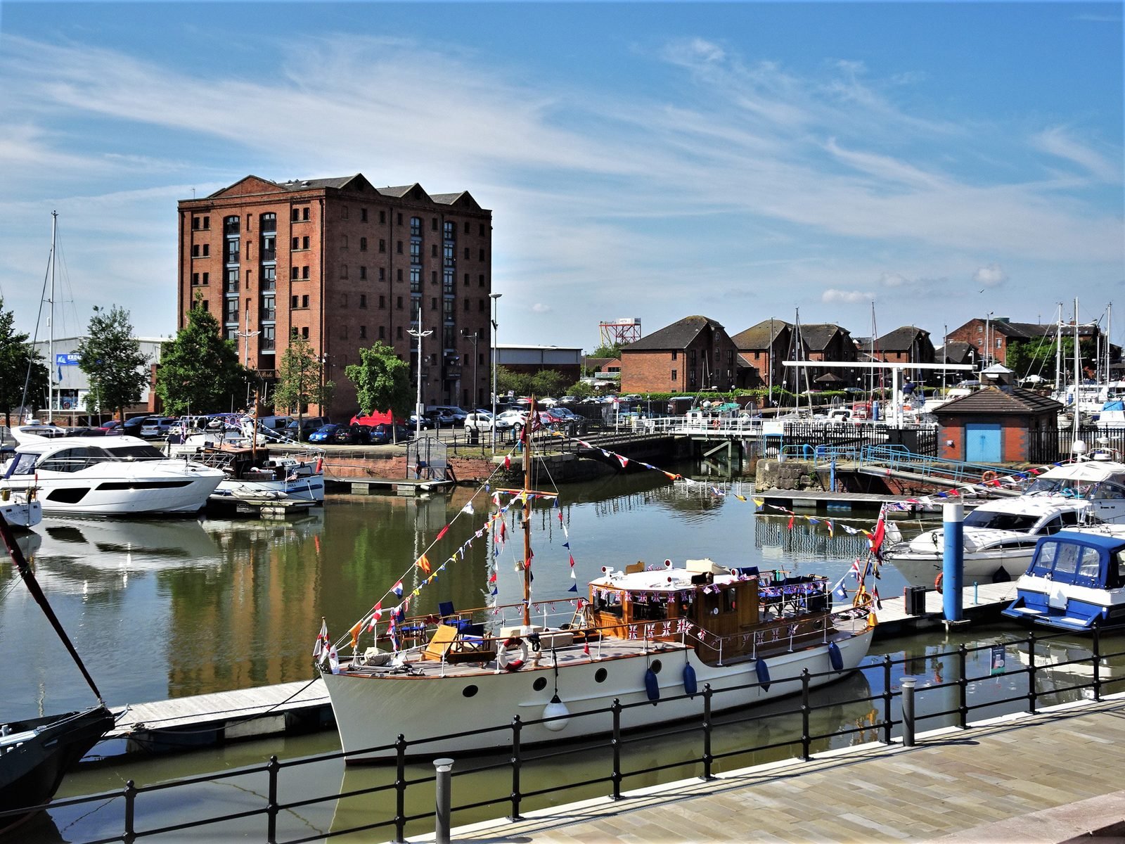 Hull 1 GMH chauffeur service in Hull
