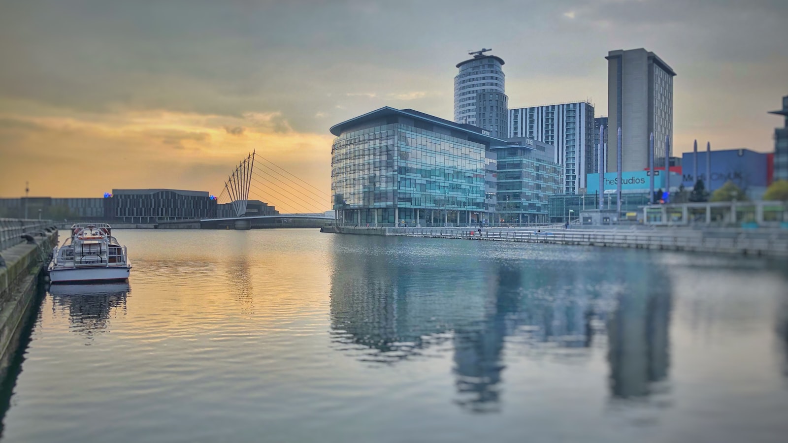 Chauffeur service in Salford
