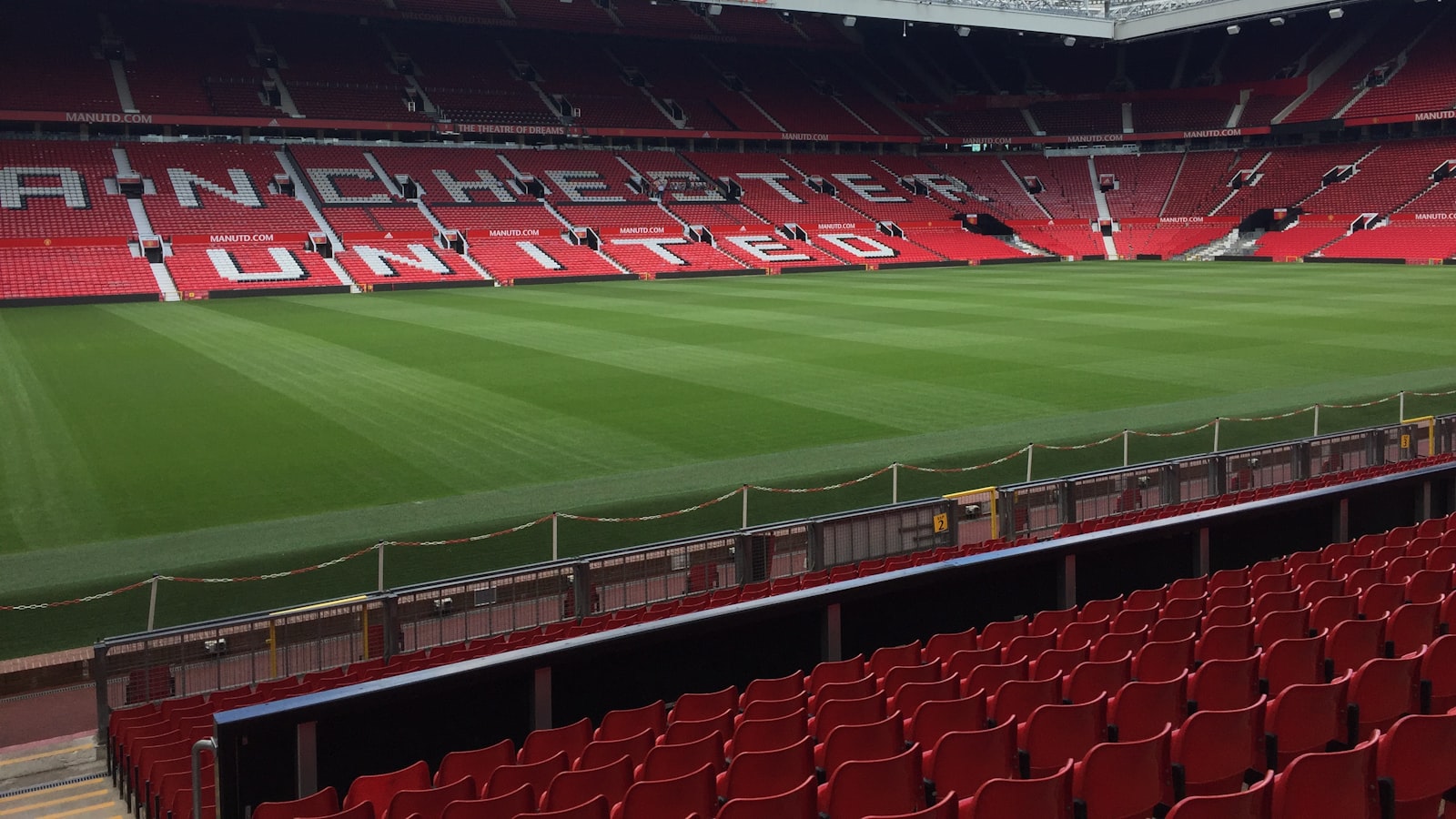 Chauffeur service in Trafford